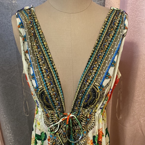 Shahida Parides NWT dress is gorgeous and sexy with exquisite beading - Picture 3 of 5